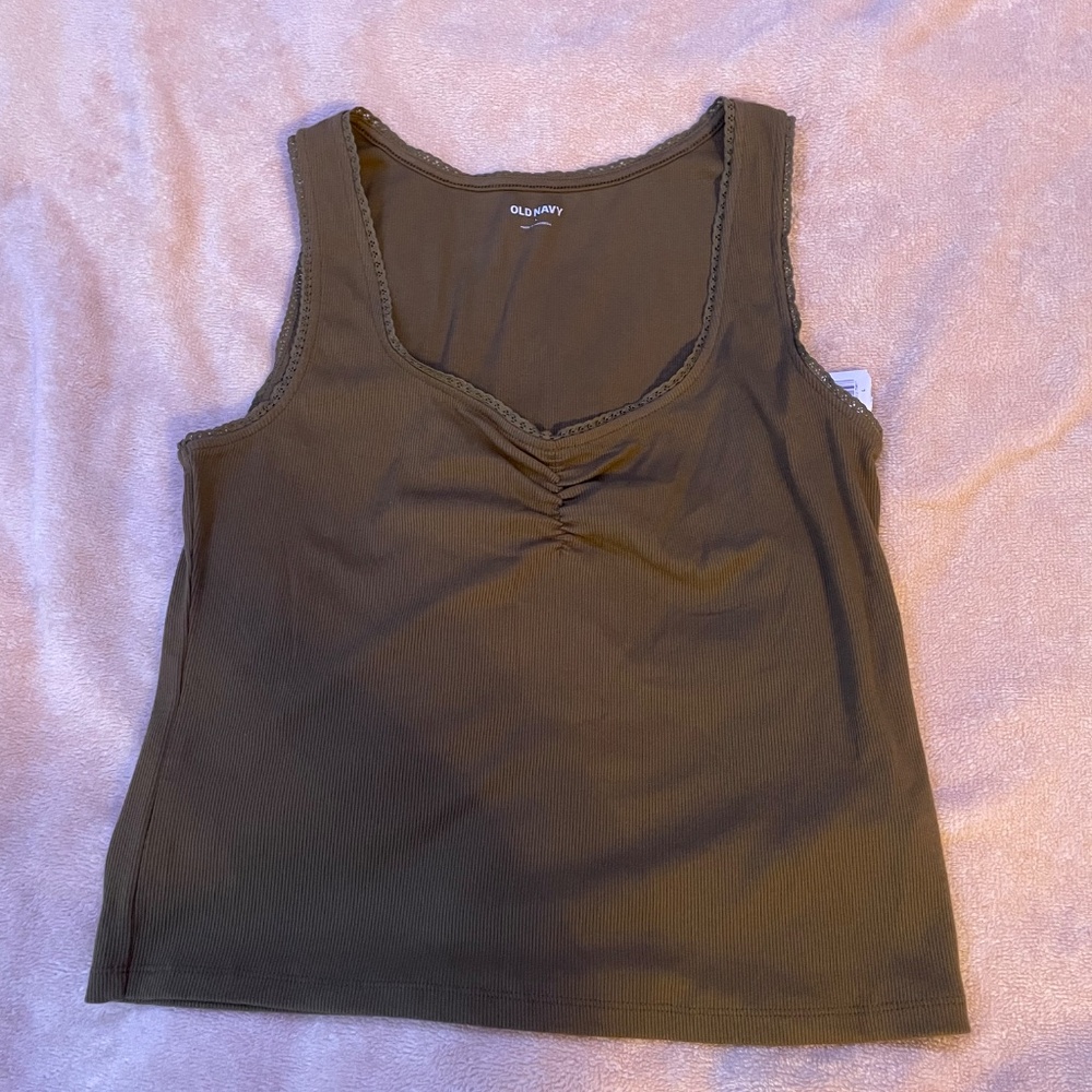 Basic Tank Tops - Picture 4 of 4